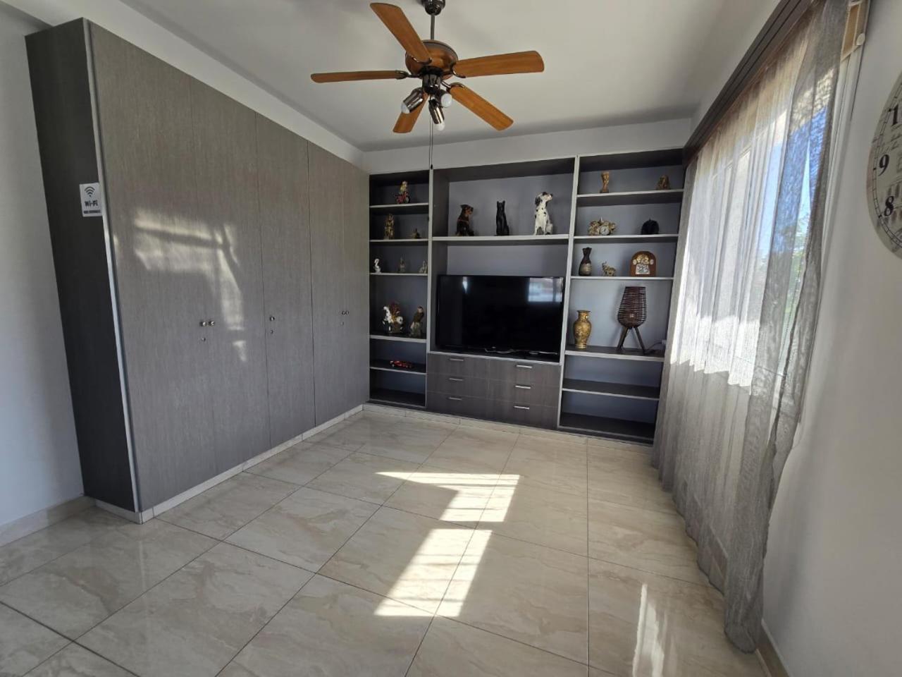 Michael Angelo Villa Paphos 外观 照片