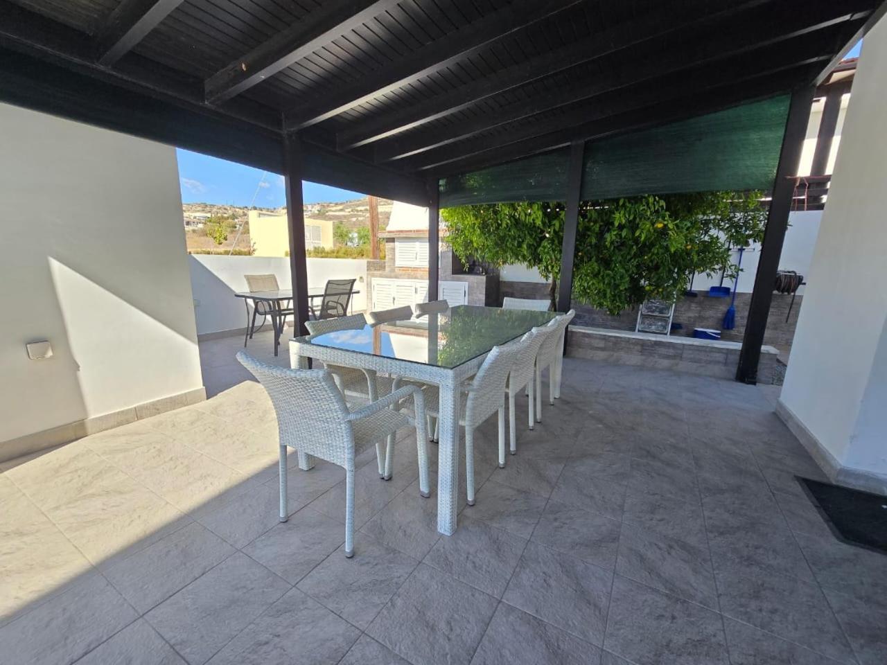 Michael Angelo Villa Paphos 外观 照片