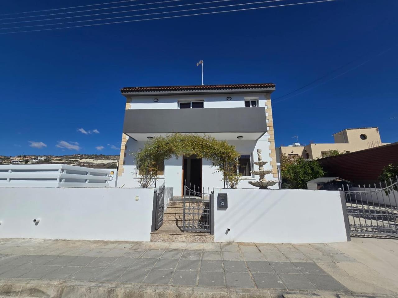 Michael Angelo Villa Paphos 外观 照片