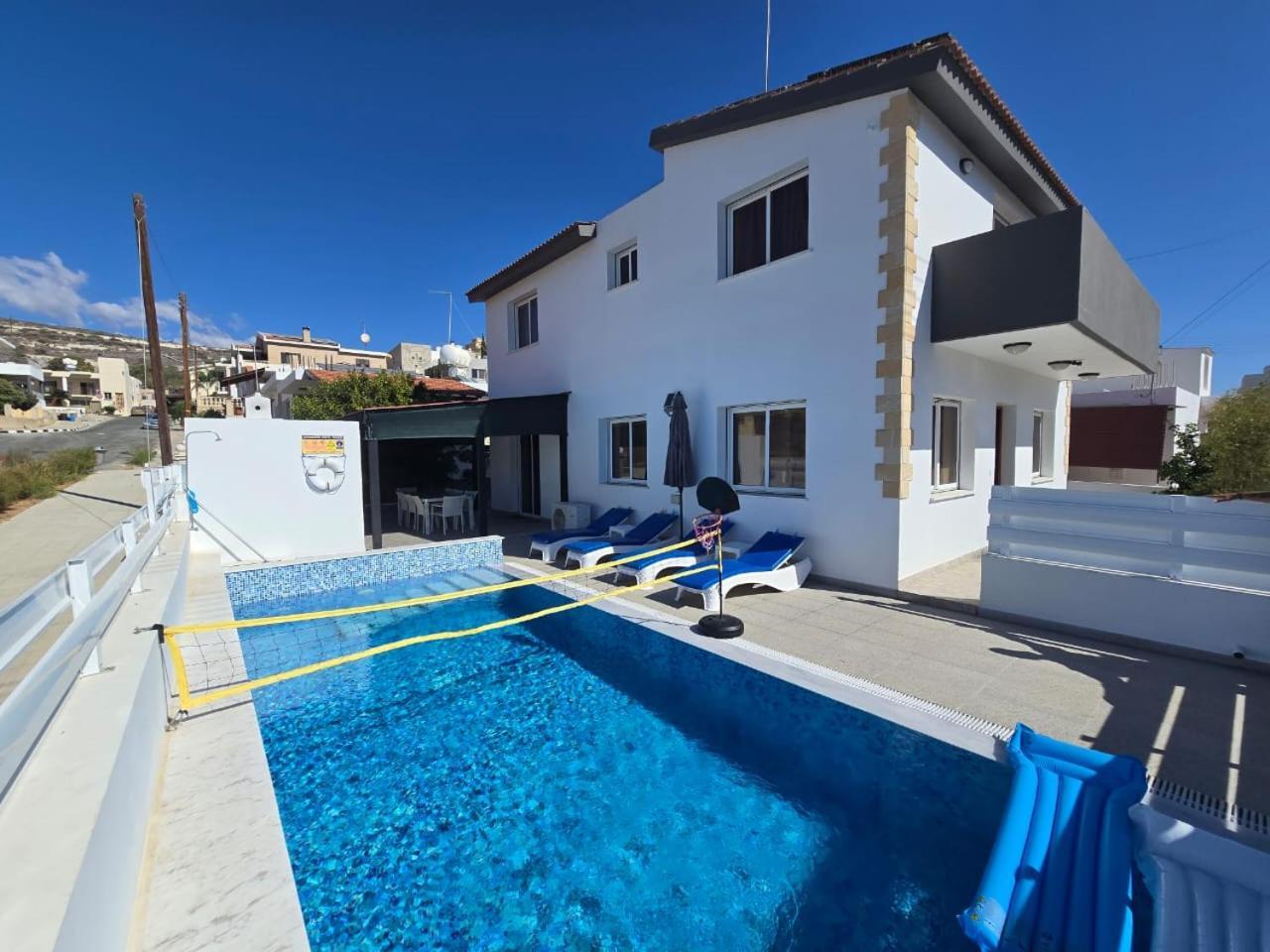 Michael Angelo Villa Paphos 外观 照片