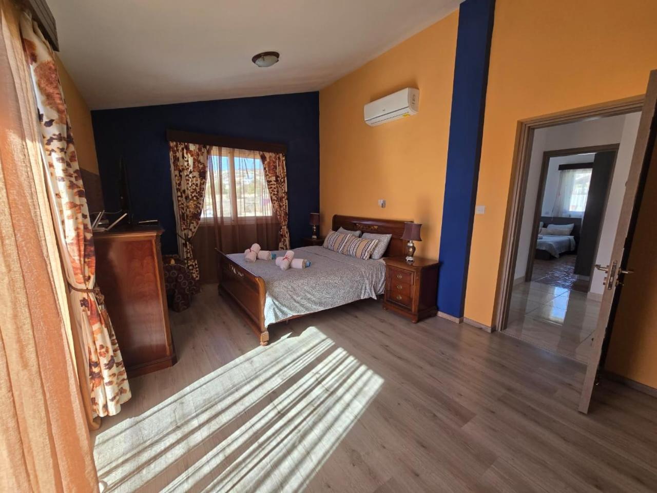 Michael Angelo Villa Paphos 外观 照片