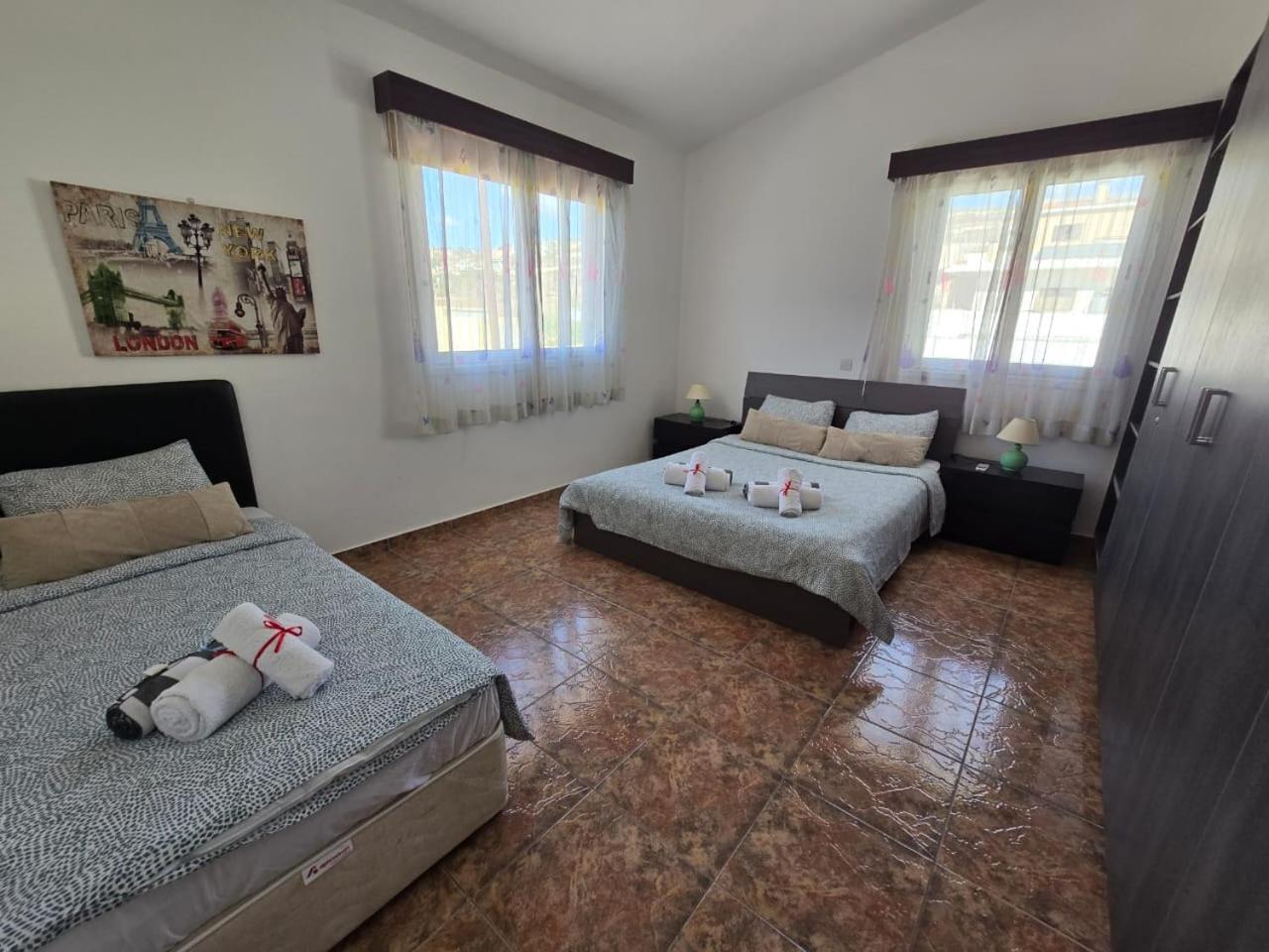 Michael Angelo Villa Paphos 外观 照片